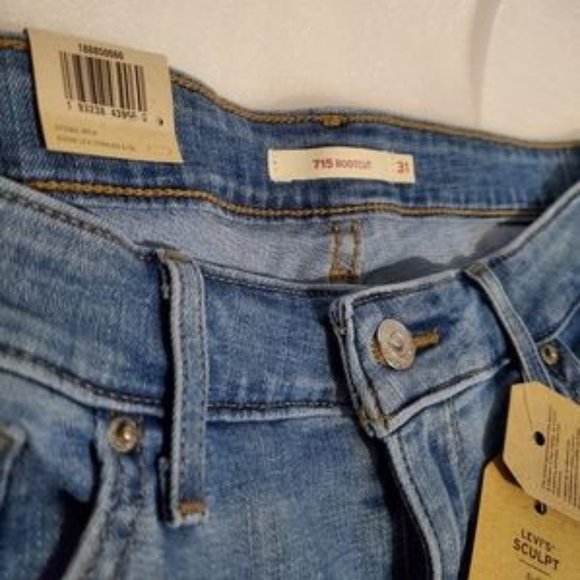 LEVIS - Picture 3 of 5